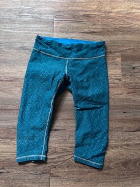 Prana Teal Patterned Capri Leggings